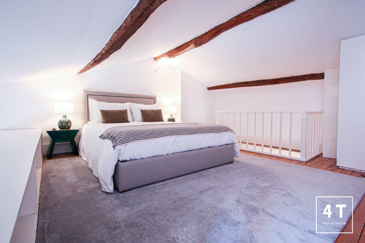 Calacatta Housing *